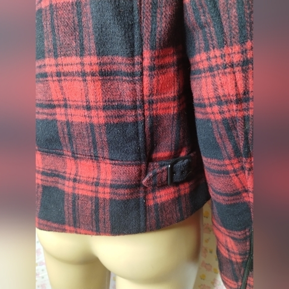 Gap women's size small red and black flannel jacket coat - Picture 7 of 14